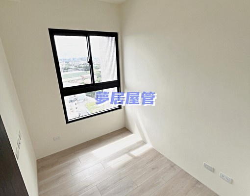 潭子重劃區極美三房~平面車位~大採光!!近弘文中學 - Image 4