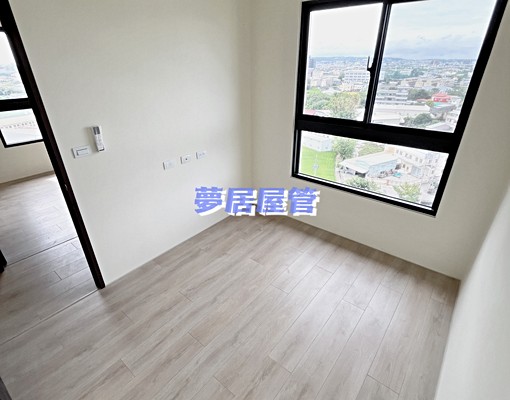 潭子重劃區極美三房~平面車位~大採光!!近弘文中學 - Image 2