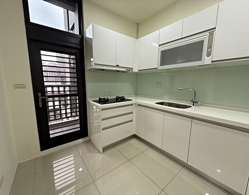 🔥二重重劃區魔術大空間🔥稀有一房一廳釋出有機車位 - Image 3