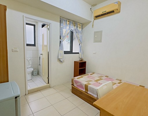 優質單人套房~設備全.個人洗衣機 - Image 6