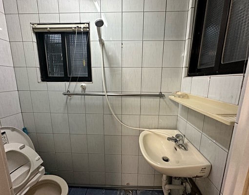 分租雙捷運黃金二樓.採光通風佳 - Image 7