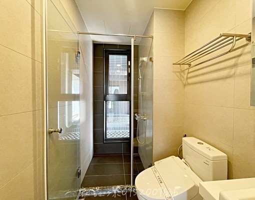 可租補x朝南x含車含管+採光通風超好三房平面車位~可長租 - Image 8