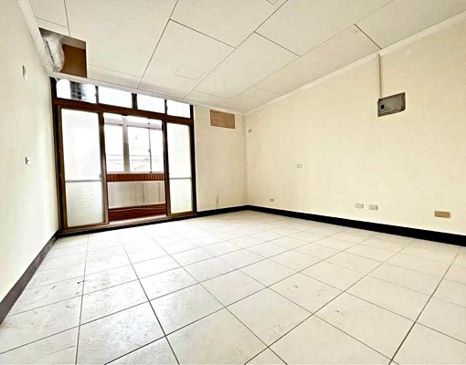 仲免！湖口德興路－臨路透天+店面 - 591租屋網 - Image 7