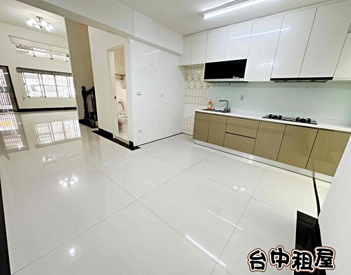 透天四房💖近捷運站💖門口可停車💖可租補 - 591租屋網 - Image 4