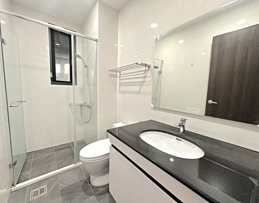 無限視野美三房+平車~雙衛浴皆有開窗!如需傢俱可溝通 - Image 11