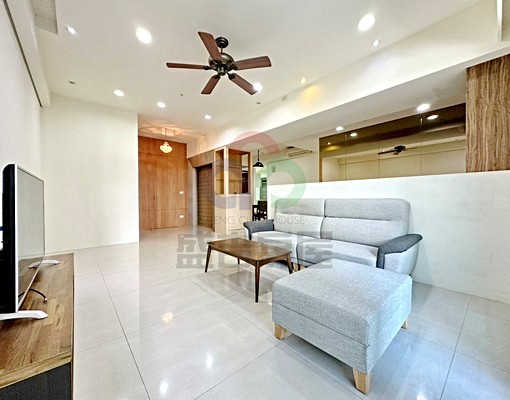 西屯臺灣大道~中港陽明~高樓三改大兩房~附平面車位，讚讚讚 - Image 1