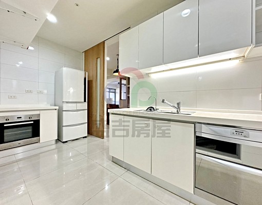 西屯臺灣大道~中港陽明~高樓三改大兩房~附平面車位，讚讚讚 - Image 6