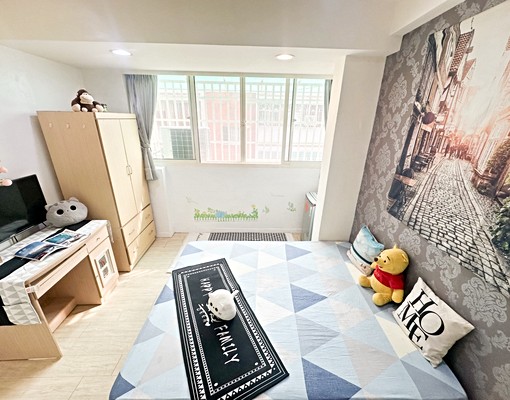 勤美/公益✴精品漂亮採光大空間✴木地板✴獨洗獨曬✴便宜 - Image 1