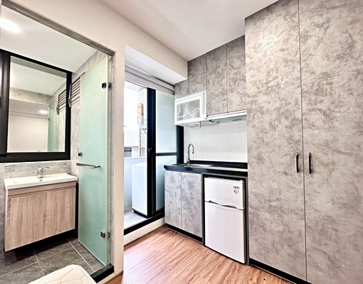 東區【進化路免仲介費】✔可申請租補可寵物 - Image 8