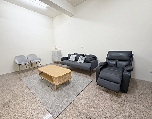 高雄市三民區安寧街25坪整層3房出租，高雄火車站生活機能便利 - Image 3