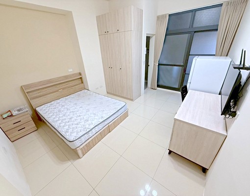 整棟新蓋大空間兩人住可租補陽台獨洗曬衛浴開窗工作陽台機車位 - Image 2