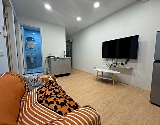 府中🚝合租首選‼️陽光獨立採光通風🌟租補🔥掀床垃圾代收 - Image 2