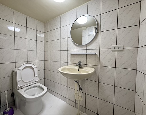 ❤️🔥北屯近太原車站|可寵可租補住店透天✨門前可停車🚗 - Image 4