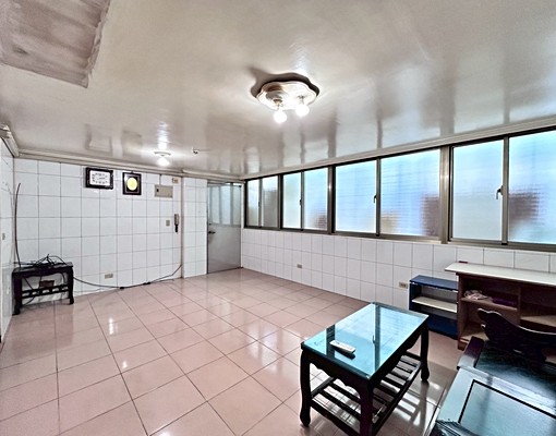 ✨五泰秀秀✨超值低樓層四房公寓✨可寵✨可租補✨免仲介費✨ - 591租屋網 - Image 1