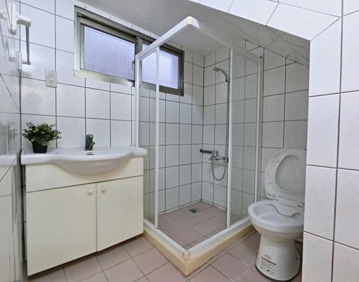 2房2廳💝25.0坪💝男女皆可~新興路 - Image 5