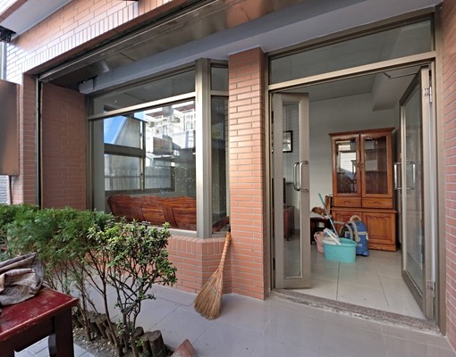 2房2廳💝25.0坪💝男女皆可~新興路 - Image 2