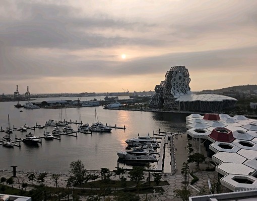 光榮碼頭、流行音樂中心住辦皆宜可租補 - Image 9