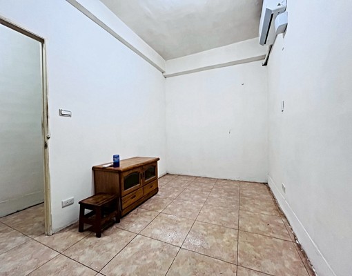 三重國小🏠免爬高/全新變頻冷氣🤩天然瓦斯/空間寬敞 - 591租屋網 - Image 4