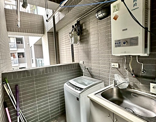 太原軍功東山💖可寵租補戶籍超美三房含平車💖浴缸 - 591租屋網 - Image 9