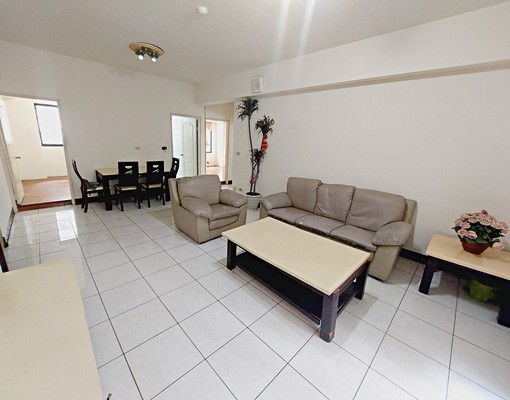 3房華夏⭐可租補⭐有廚房⭐樹孝商圈⭐超值房源 - Image 1