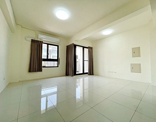 店住⭐整棟透天⭐辦公室住家⭐可報稅⭐臨大馬路⭐有冷氣 - Image 10