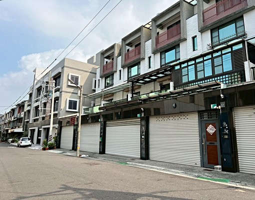 海佃路商區海佃國小，輕屋齡四房漂亮車墅，家庭首選！(可租補) - 591租屋網 - Image 1