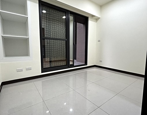 可租補🔥小吳招租世界花園大露台2房車🔥B1平面車 - Image 9