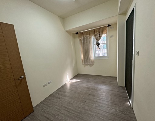 桂林商圈豪邁大第樓中樓美四房平車，三衛浴室內空間大 - Image 10