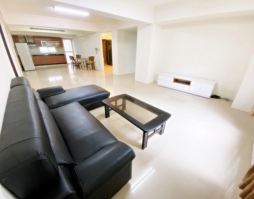 一層一戶🍎超大室內空間🌟大四房平車🔥直接入住✅可租補 - Image 1