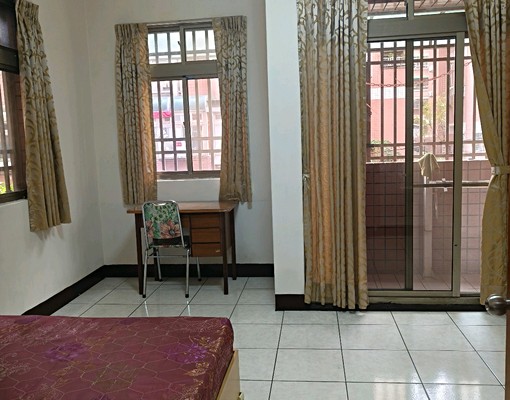 銘傳雙面採光,獨立陽台寧靜套房!優! - Image 2