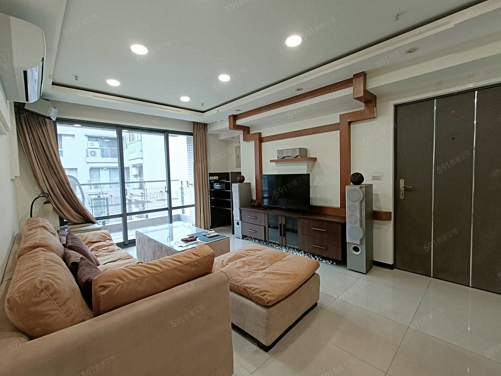 時尚大客廳/朝南/晨曦看得見太陽笑臉