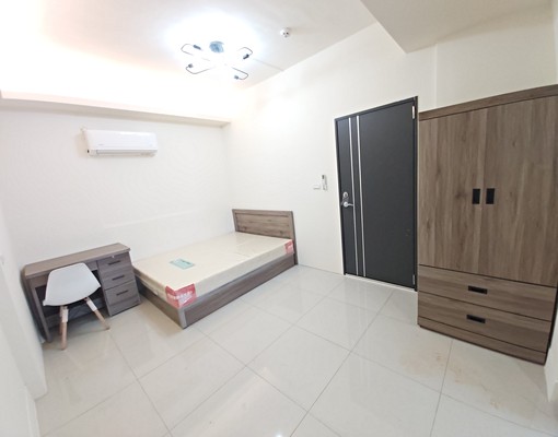 屋主自租、一房一廳、近一中、獨洗獨晒、整層套房出租 - Image 2