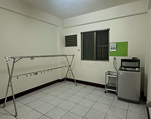 前鎮瑞隆商圏透天優質套房 - Image 4