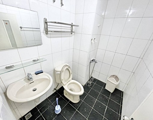 生活簡單乾淨，就是一種奢侈🦤生活方便🦤遮雨棚機車位 - 591租屋網 - Image 5