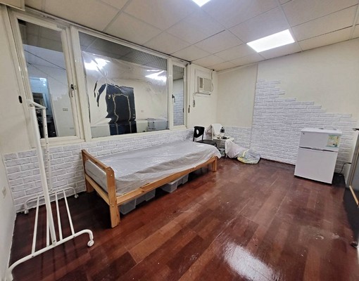 板橋小資族8間套房❤️任君挑選❤️陳陳推薦、幸福上線☺️ - Image 1