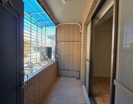 ❤️租房找小艾❤️可租補📣中華路全新整理大4房 - Image 1