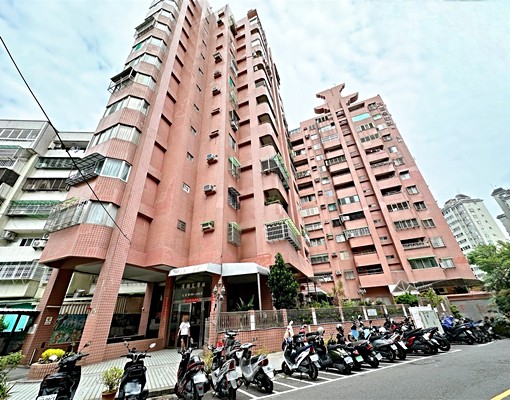 近文山特區|正修科大|長庚醫院四房三衛(可租補) - Image 13