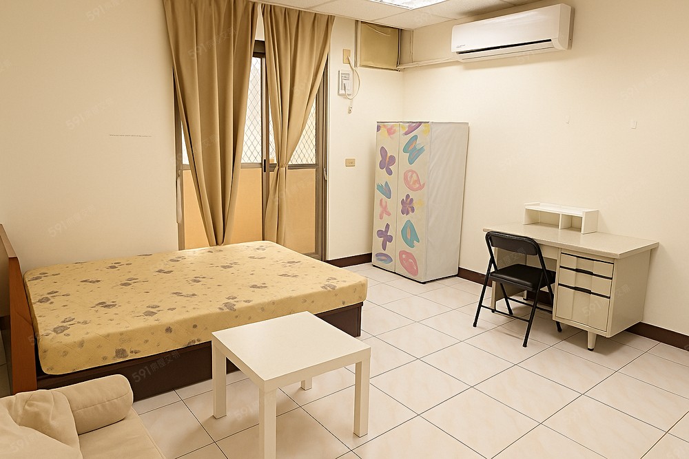 全備家具、一卡皮箱入住!