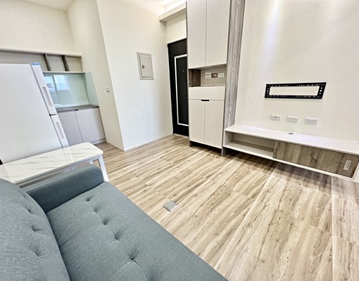 可租補😍超大一房一廳大冰箱流理台🏠陽台獨洗採光好☀️火車 - 591租屋網 - Image 2