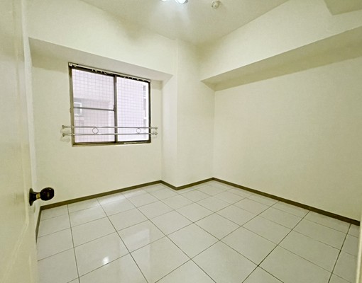 南區近南屯全聯建國北黃昏市場家綠寶電梯二房~租屋最謹慎 - Image 5