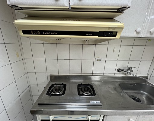 獨立大套房可租補▲市中心▲電梯警衛垃圾管理▲面山景觀 - Image 12