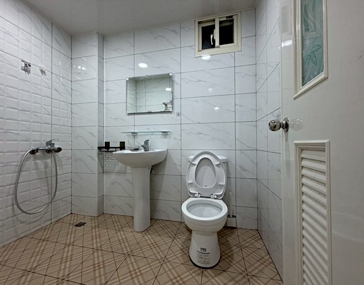 超稀有|可租補|公寓大二房均附陽台|免仲費 - Image 10