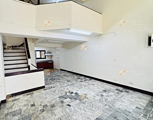 北屯松竹透天|可租補入籍|可寵物|近松竹捷運站 - Image 1