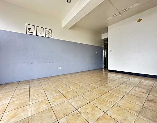 🍬東英路店住兩用|前後臨路|門面寬敞・格局好規劃🍬 - Image 6