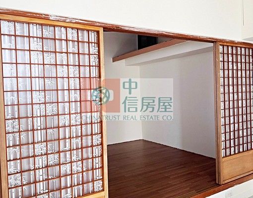 中信明湖-東湖白馬山莊社區前排,透天別墅,私有院子車庫 - Image 5