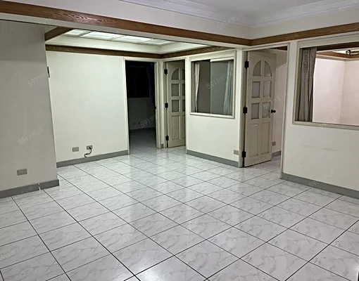 🗼匯康社宅🗼可租補🆓免仲介費*近三重國小站*大使用空間 - Image 1