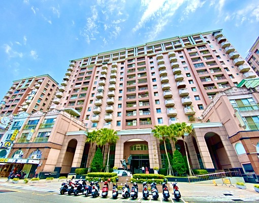 專租🍎8期捷運朝南4房平車🍎秀泰好市多雙商圈 - Image 2