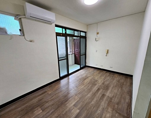 近海山站\可租補\新整理兩房\雙陽台\傢俱家電可談 - Image 2