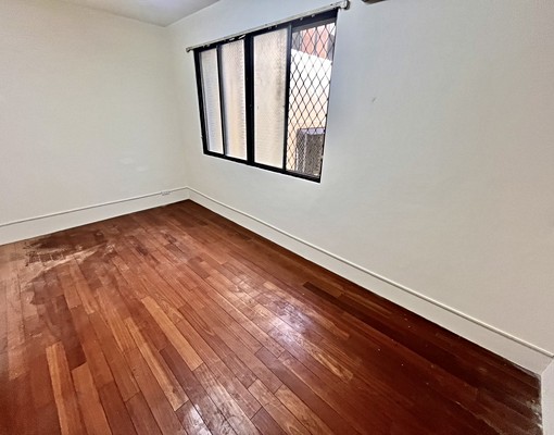 快來看!整棟透天出租4房可營登可租補車位 - Image 6