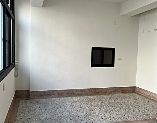 獨棟店面「住商合一」一樓內可停車 - Image 6